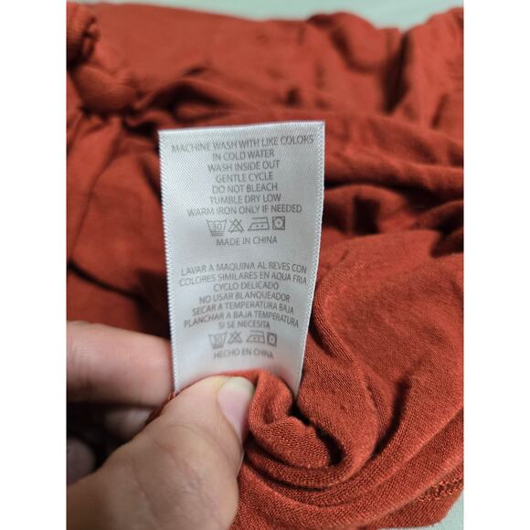 Another love medium women's tie front burnt orange tshirt - Picture 7 of 9